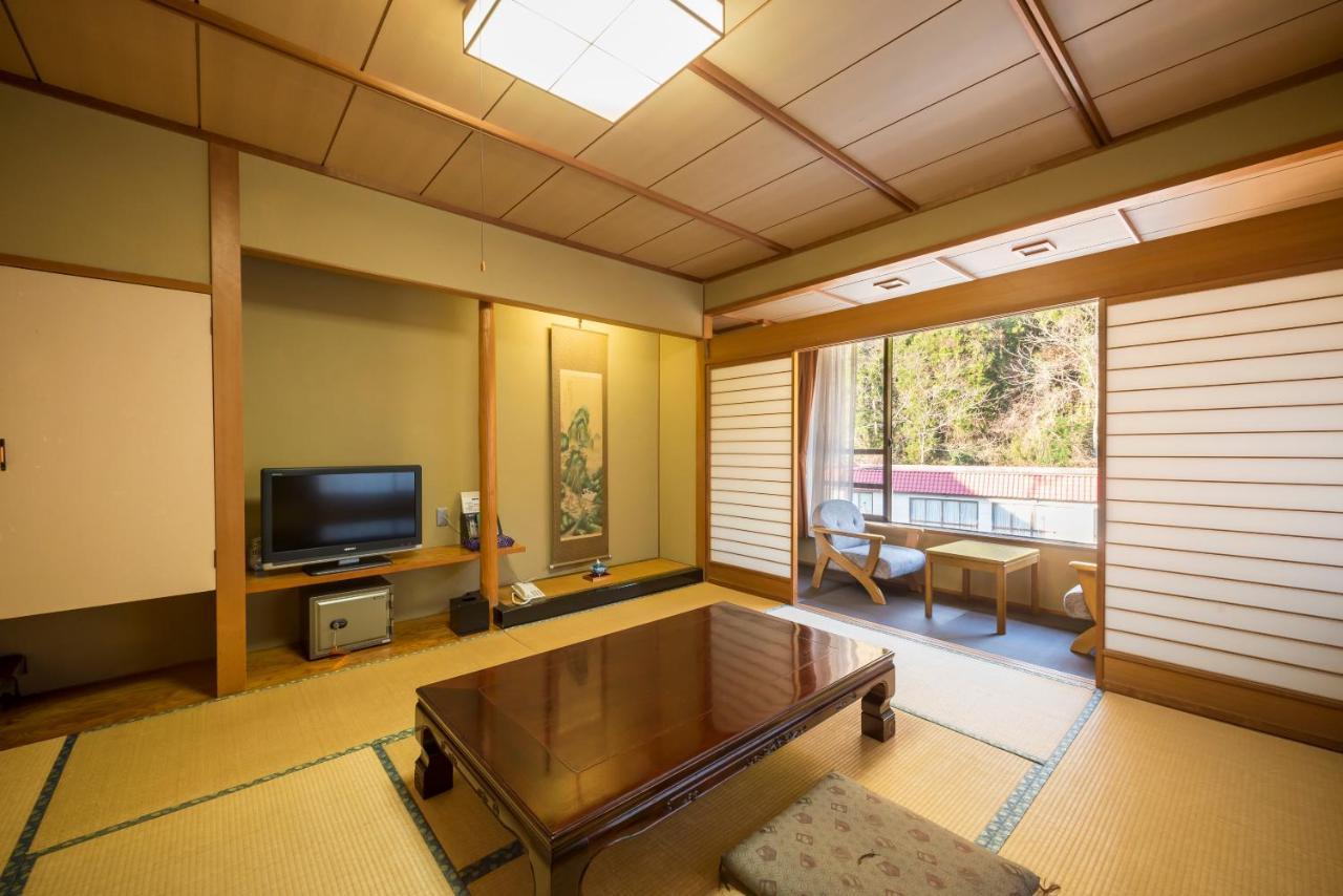 Miyajimaonsen Takinoso Hotel Takaoka Exterior foto